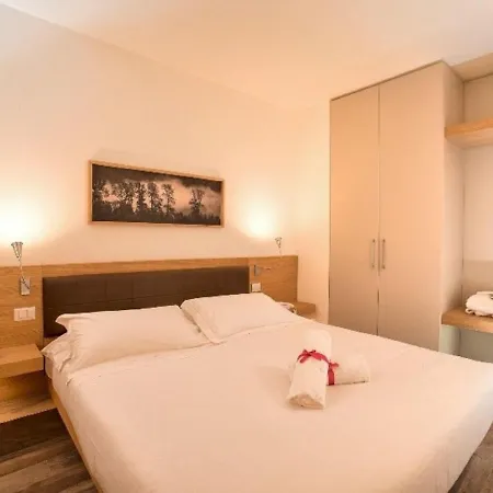 Holiday home Elegant In With Swimming Pool Featuring Nature And Tranquillity *