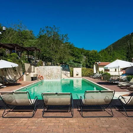 Elegant In With Swimming Pool Featuring Nature And Tranquillity Foligno